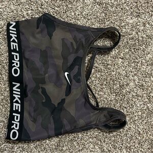 Nike Pro Camo Sports Bra